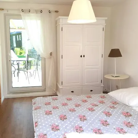 Апартаменты Ferienbungalow Buhne Mit Kamin In *