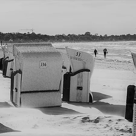 Ferienbungalow Buhne Mit Kamin In * Boltenhagen (Ostseebad)