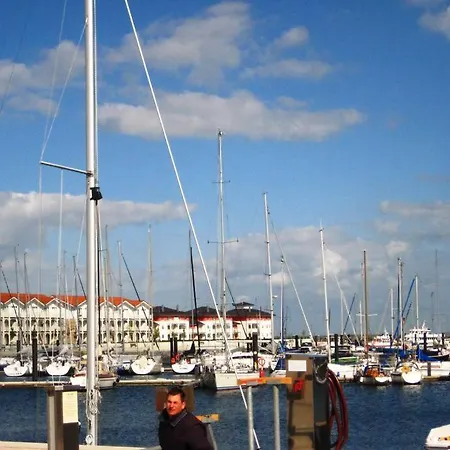 Ferienbungalow Buhne Mit Kamin In *