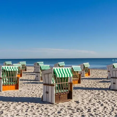 Ferienbungalow Buhne Mit Kamin In Ostseebad Boltenhagen