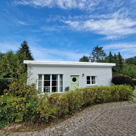 Apartment Ferienbungalow Buhne Mit Kamin In *
