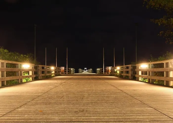 Ferienbungalow Buhne Mit Kamin In شقة بولتينهاجين